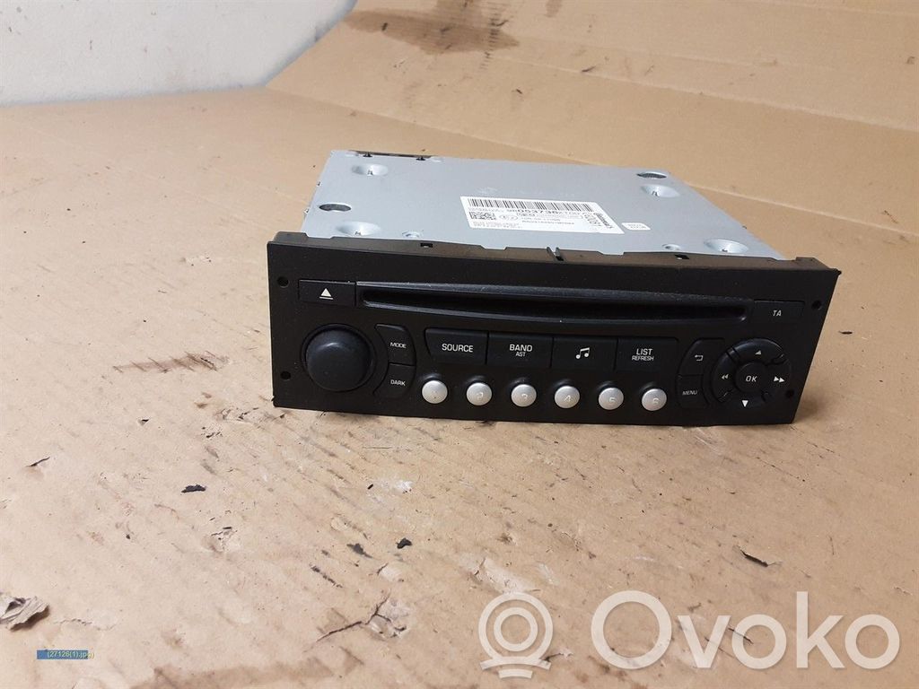 Peugeot Partner Radio/CD/DVD/GPS head unit 