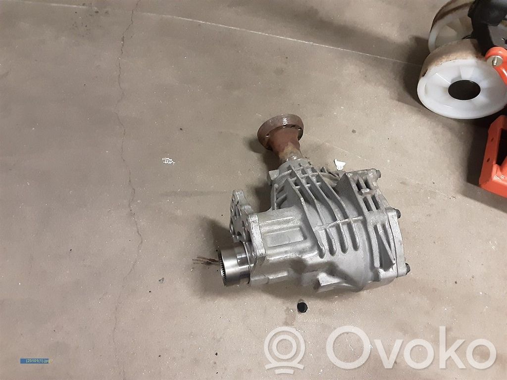 Gearbox transfer box case   31325885