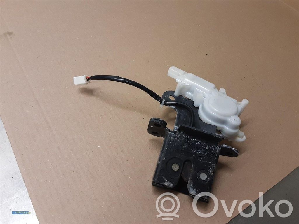 Mazda 3 I Tailgate/trunk/boot lock/catch/latch 