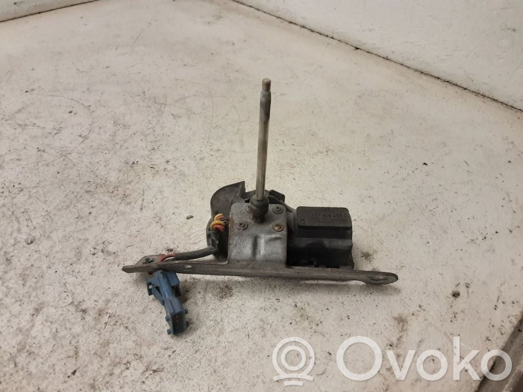 Headlight wiper motor