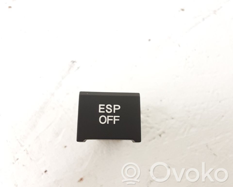 ESP (stabilizēšanas sistēmas) slēdzis   621W05010