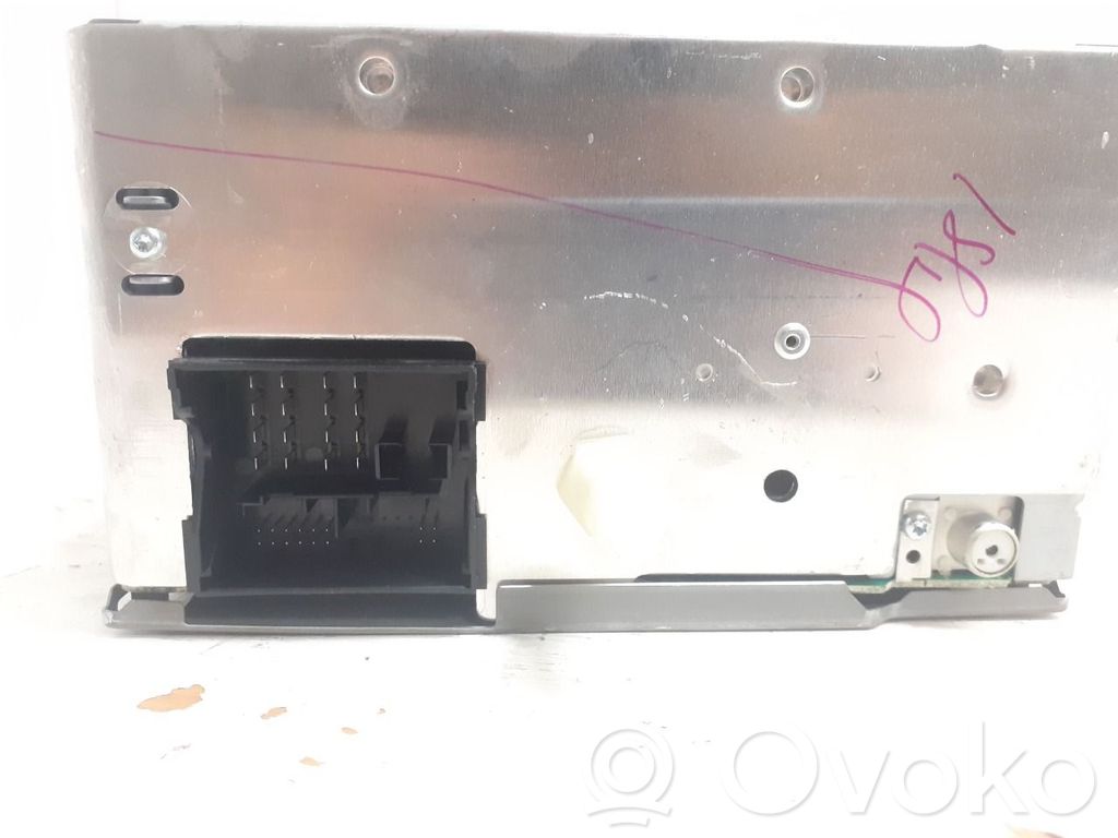 Radio / CD-Player / DVD-Player / Navigation   V122271,7M5T18C815BC