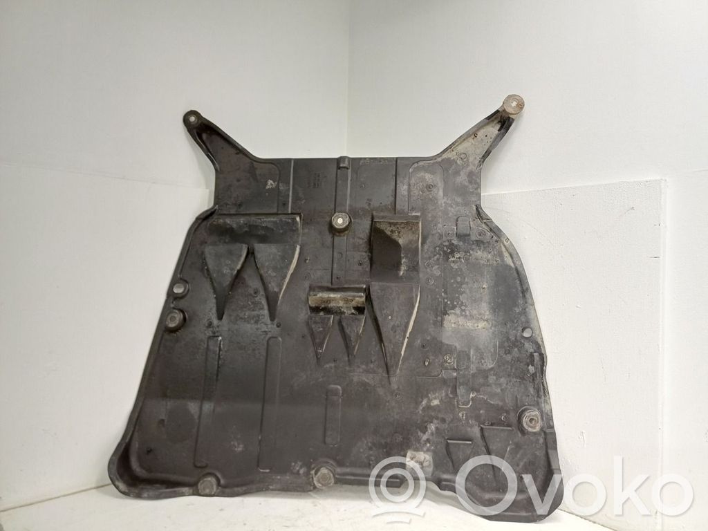 Volvo XC70 Front bumper skid plate/under tray 