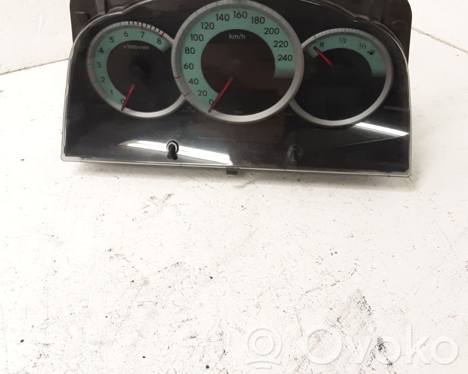 Toyota Corolla Verso E121 Speedometer (instrument cluster) 