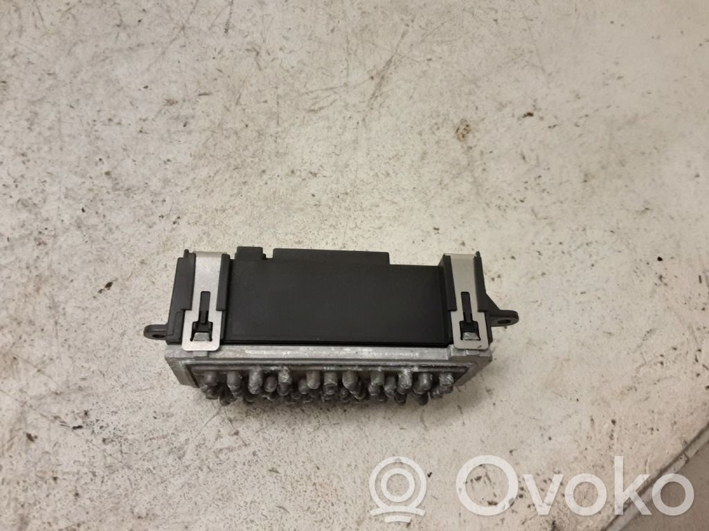 Skoda Octavia Mk2 (1Z) Lämpöpuhaltimen moottorin vastus 