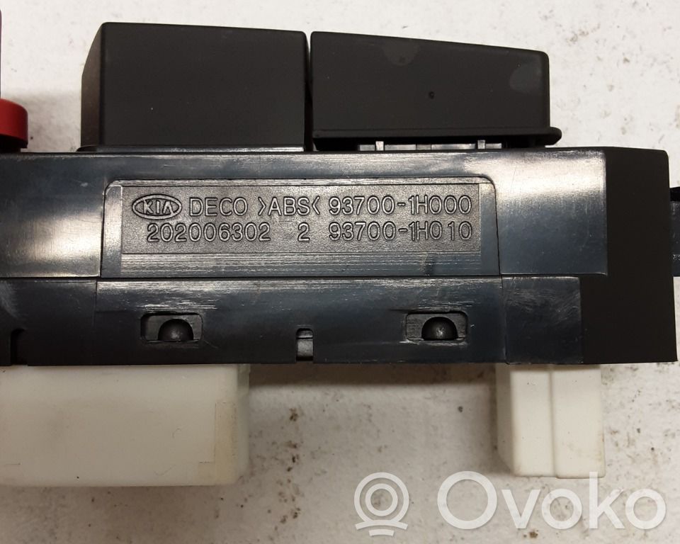 KIA Ceed Hazard light switch 