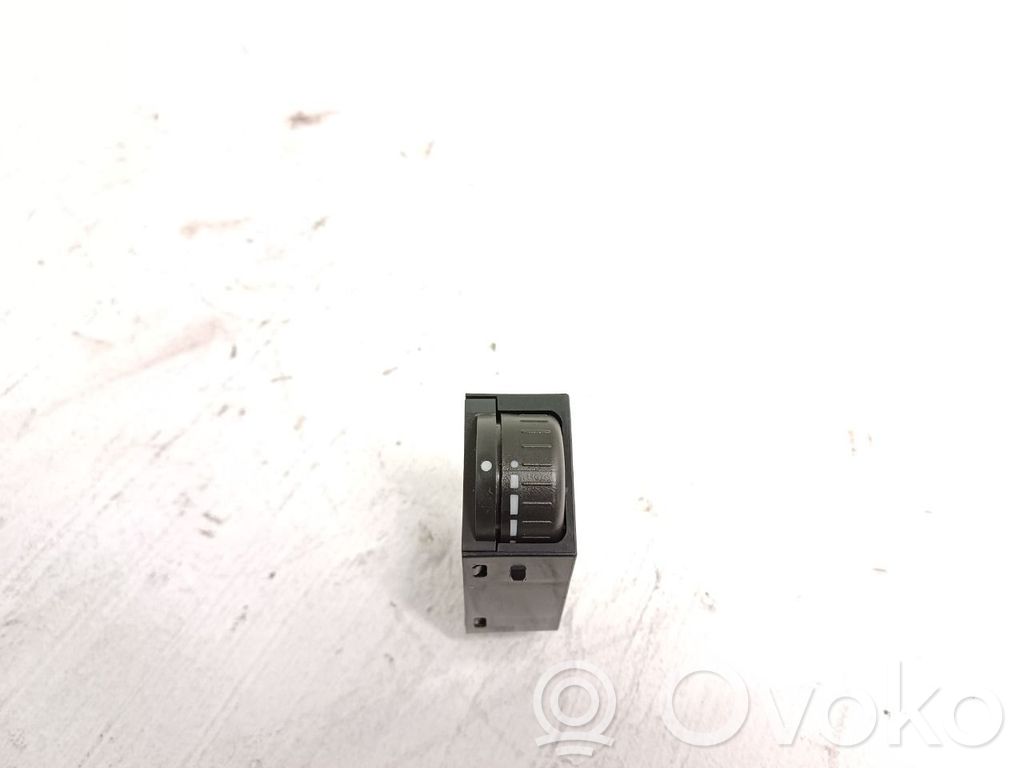 Subaru Outback Interruptor de control del panel de luces 