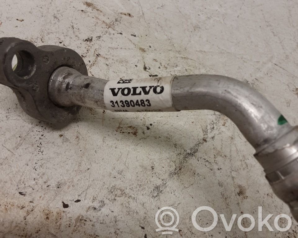 Volvo V40 Ilmastointilaitteen putki (A/C) 