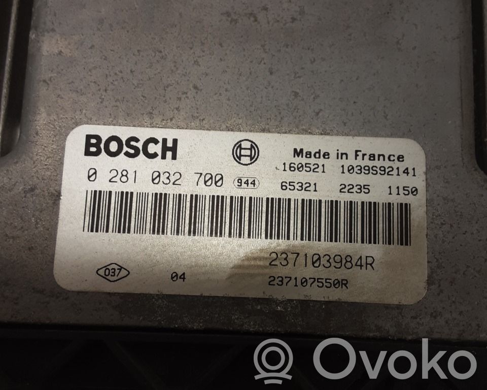 Opel Vivaro Injection control unit/module 