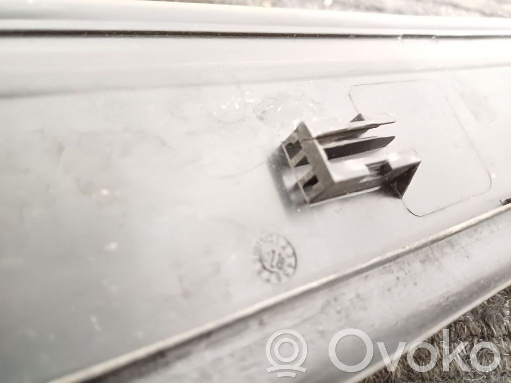 BMW 3 E92 E93 Priekinio slenksčio apdaila (vidinė) 