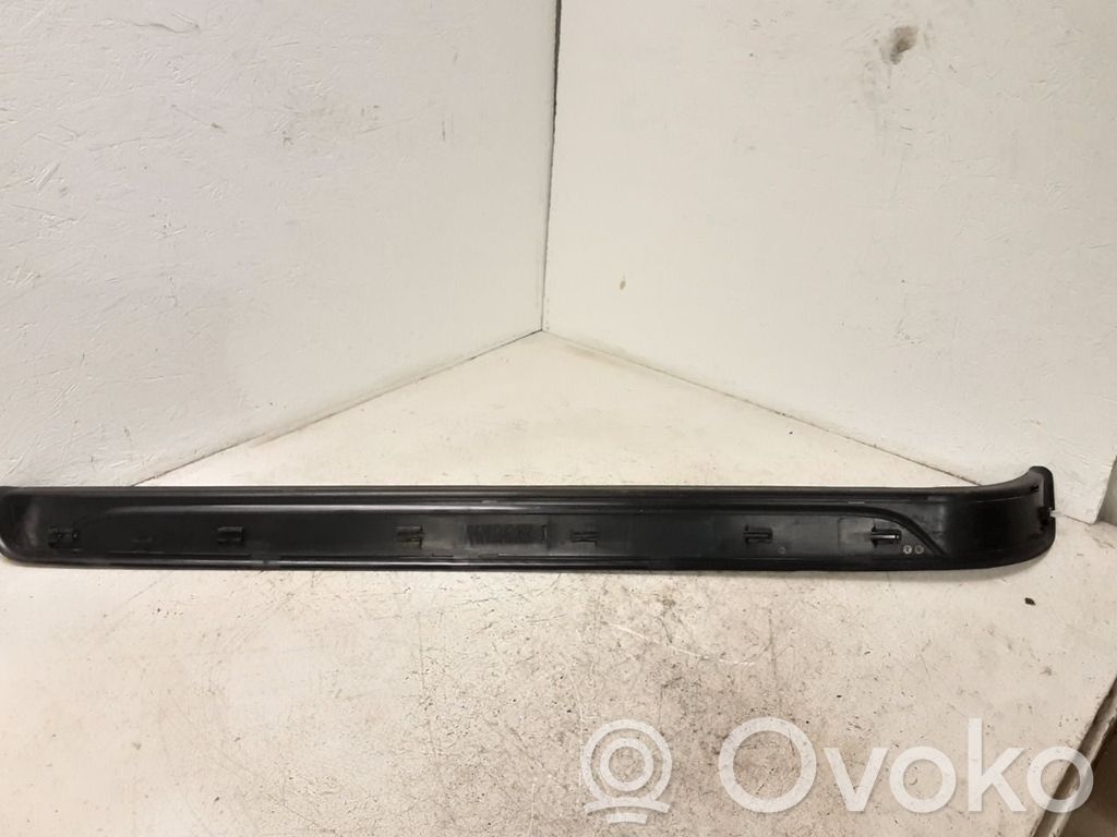 BMW 3 E92 E93 Priekinio slenksčio apdaila (vidinė) 
