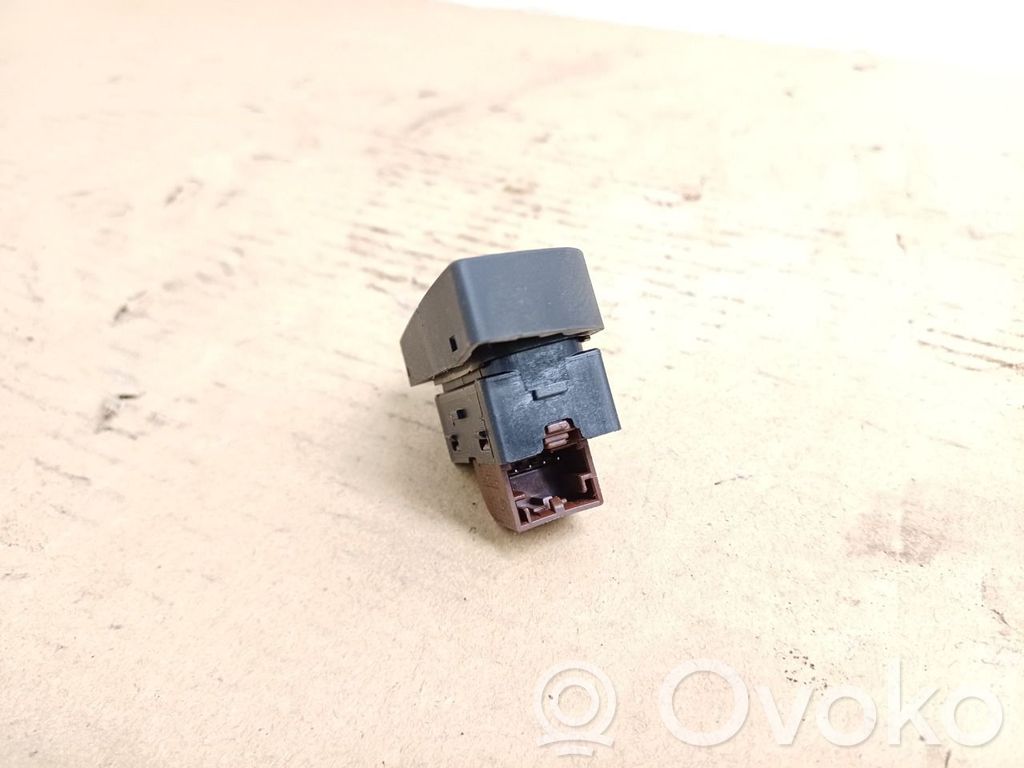 Audi A1 Central locking switch button 