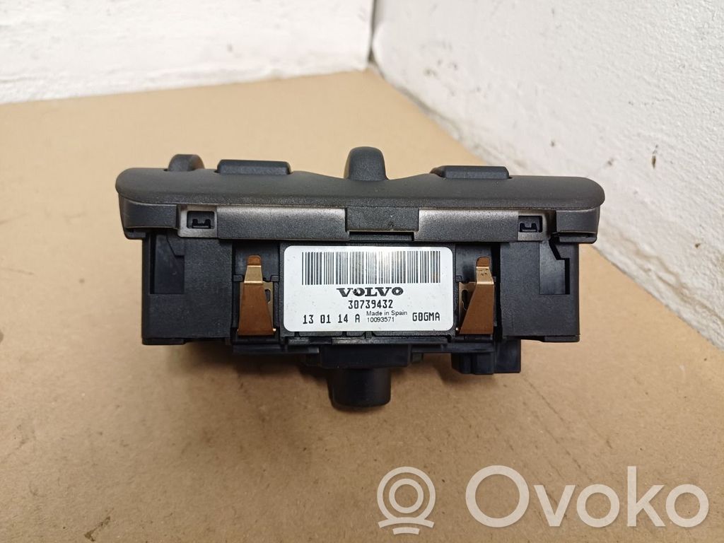 Light switch   31443846,10093571,30739432
