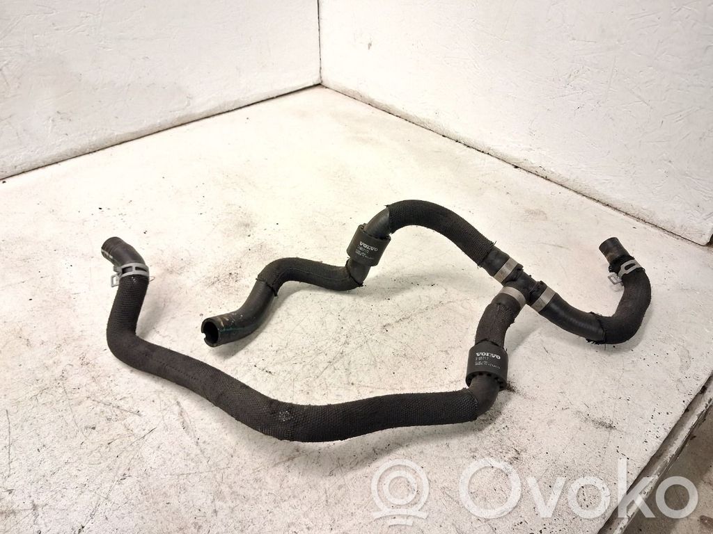 Volvo V40 Cross country Engine coolant pipe/hose 