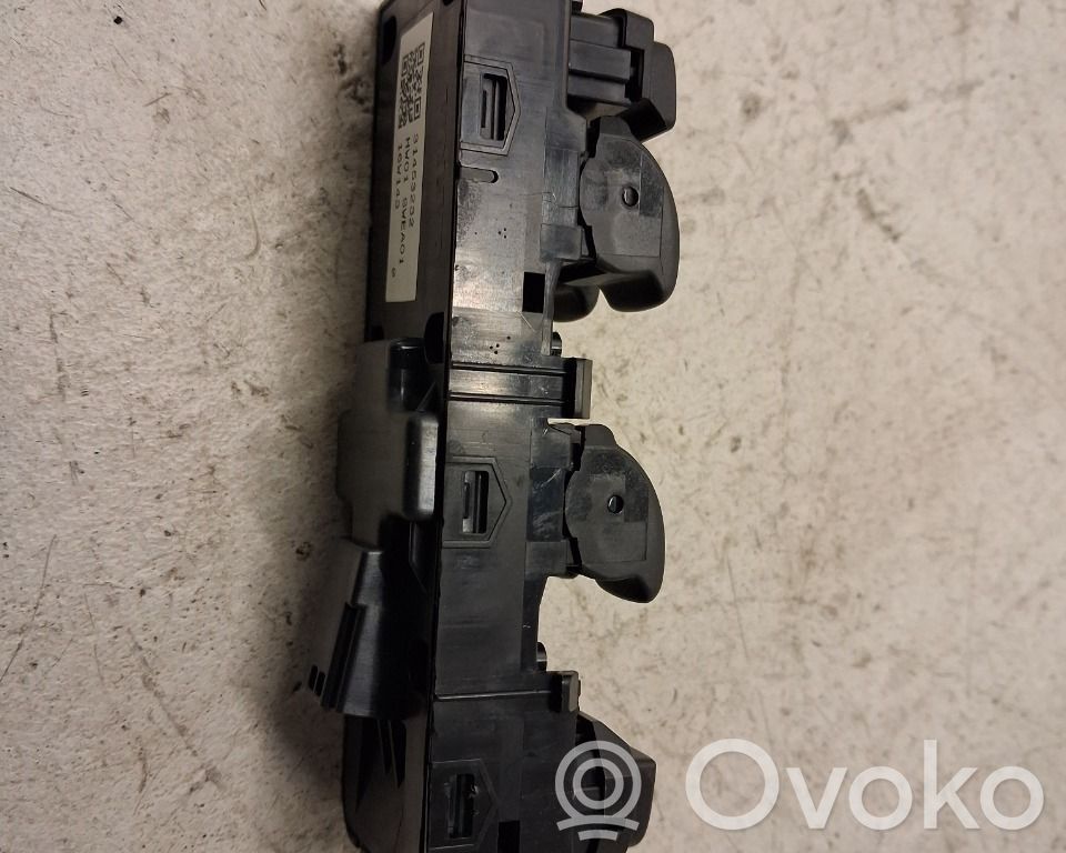 Volvo V40 Cross country Electric window control switch 