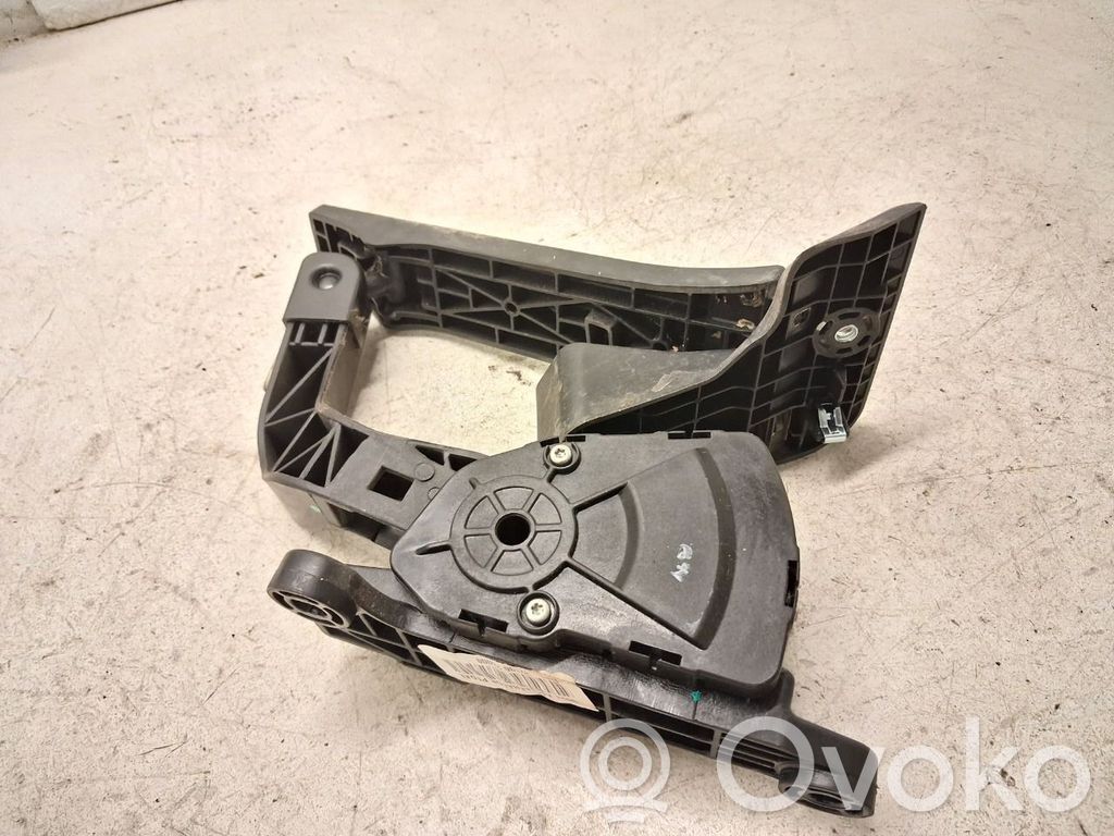 KIA Sportage Accelerator throttle pedal 