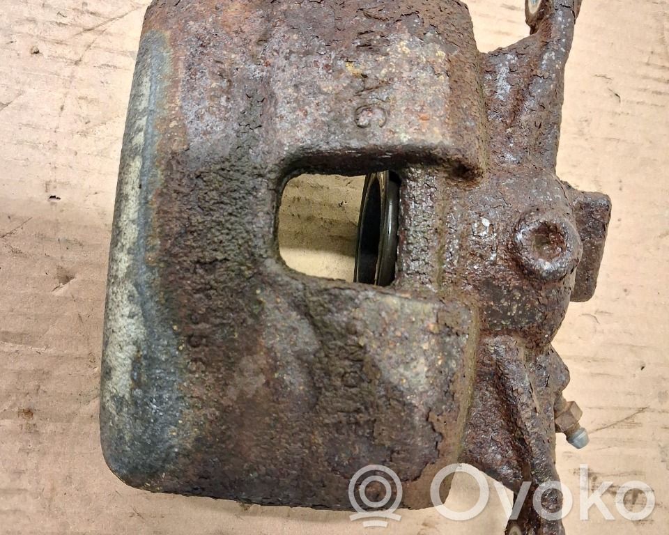 Etujarrusatula   8V0615123D