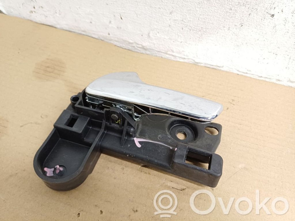 Fiat Freemont Manecilla interna puerta delantera 