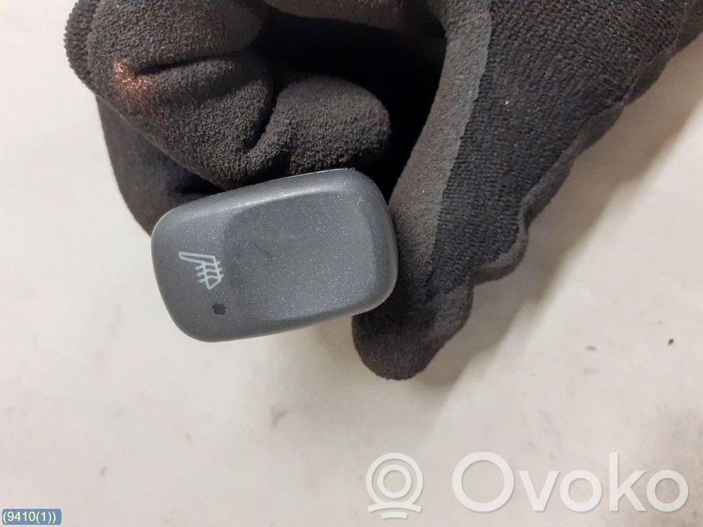 Seat heating switch   9162939