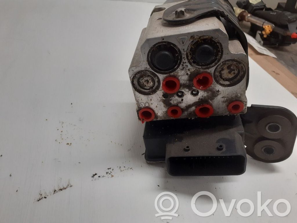 Volkswagen PASSAT B6 ABS Pump 