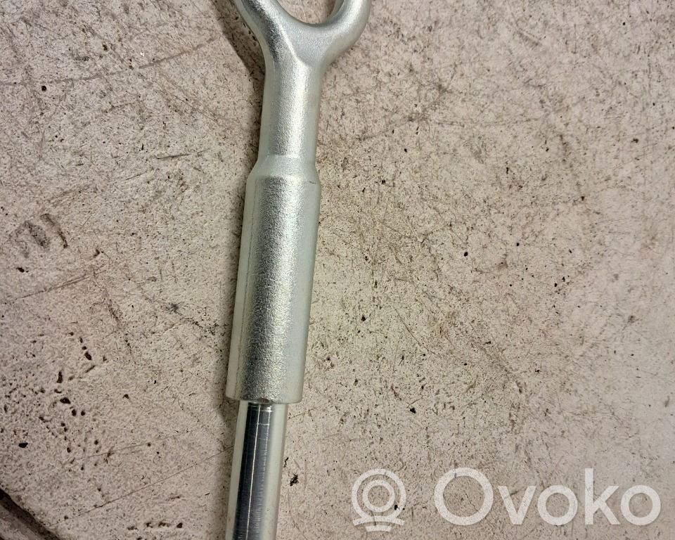 Towing hook eye   30683027