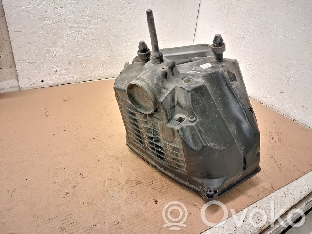 Obudowa filtra powietrza   8W0133837P,8W0133835P