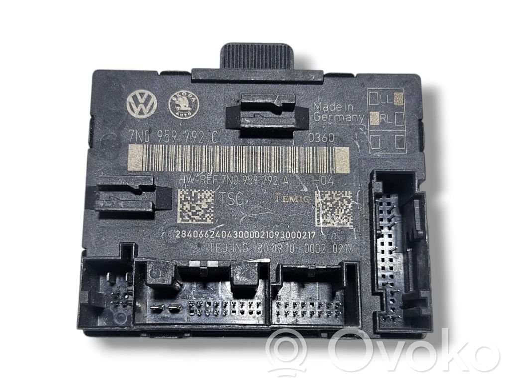 Skoda Superb B6 (3T) Door control unit/module 
