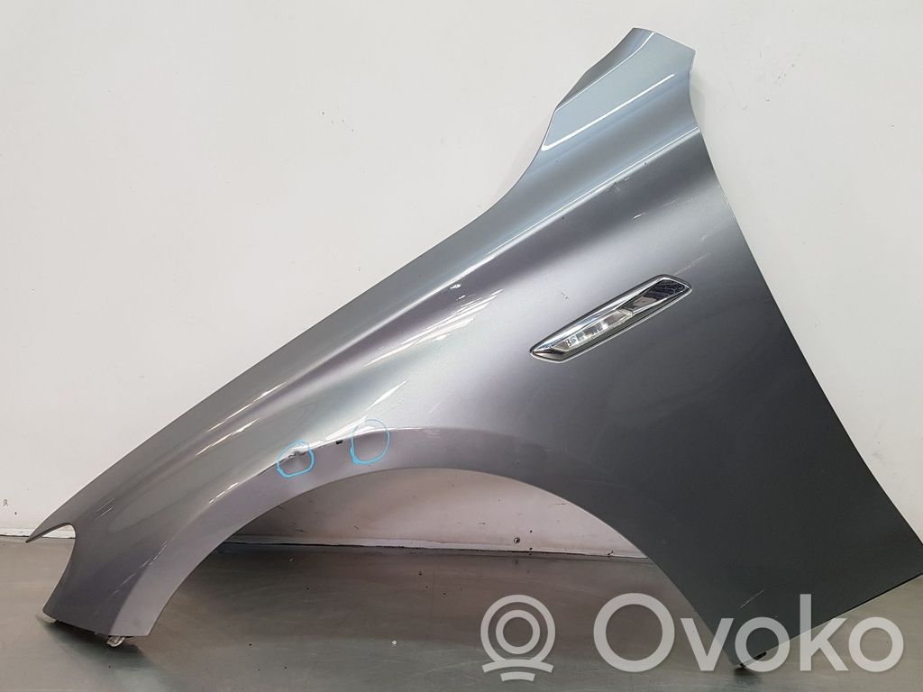BMW 5 F10 F11 Sparnas 