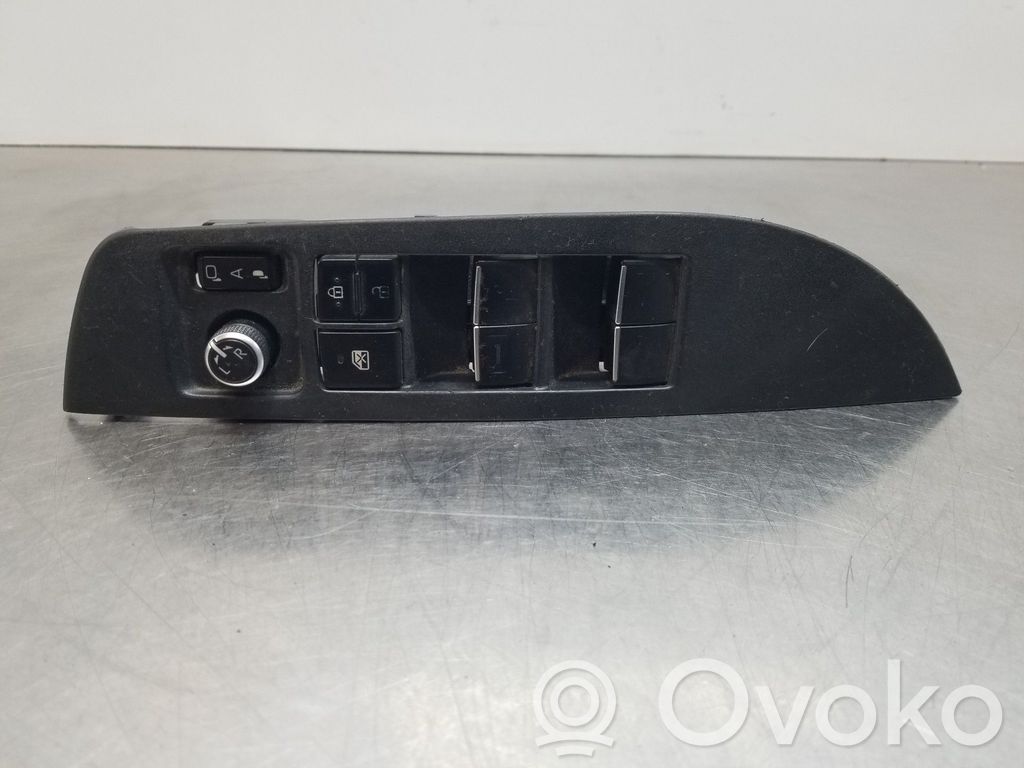 Toyota Corolla E160 E170 Electric window control switch 