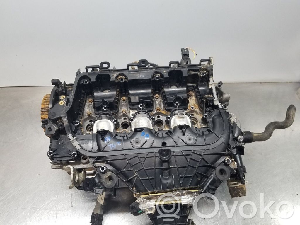 Peugeot 807 Engine head 