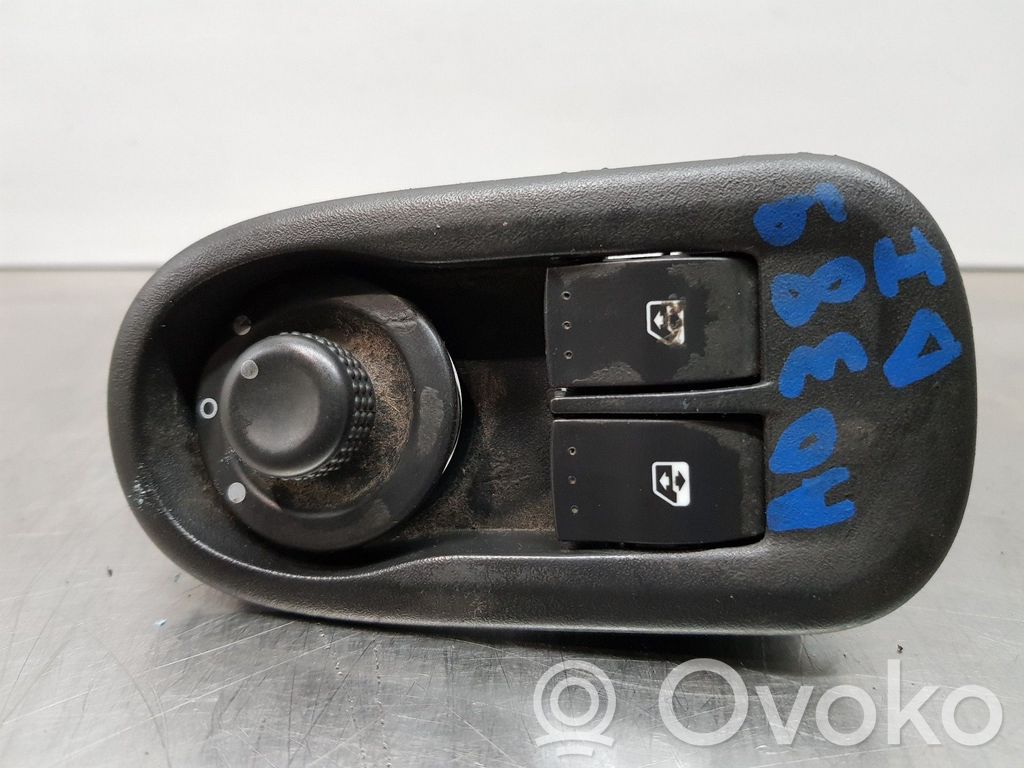 Opel Movano B Electric window control switch 