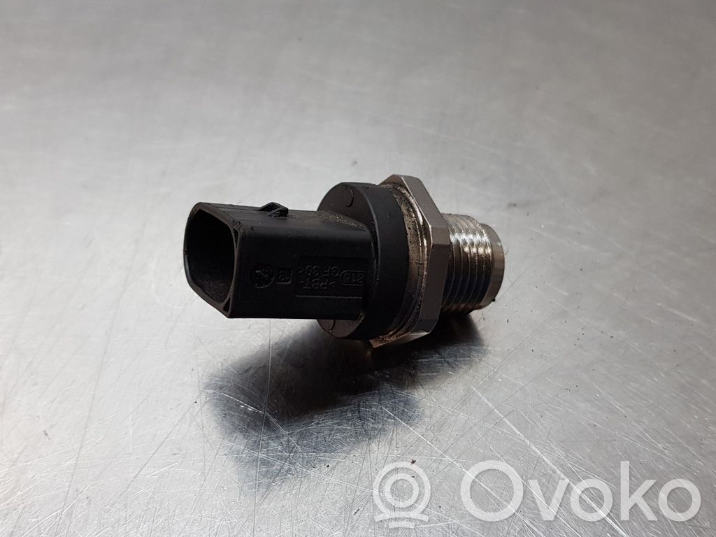Oil pressure sensor   0281002948