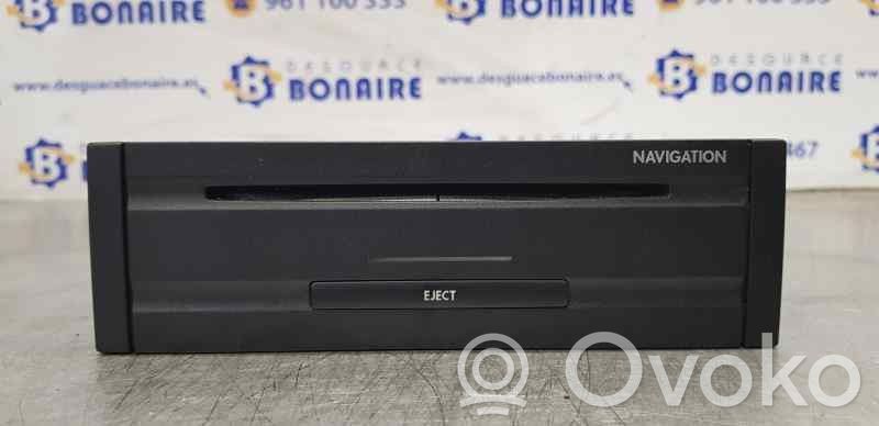 Volkswagen Phaeton Radio/CD/DVD/GPS head unit 