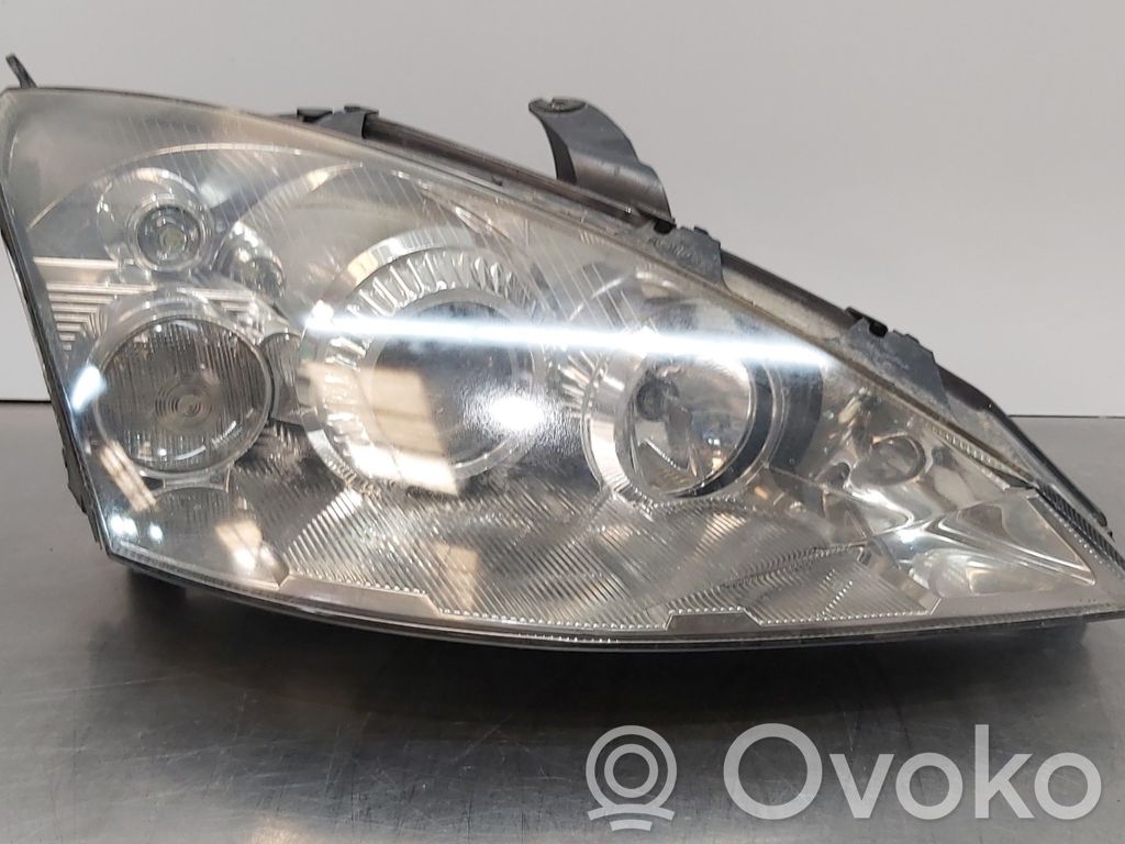 Ford Focus Headlight/headlamp 