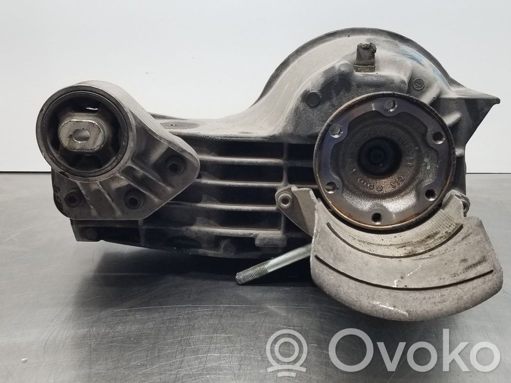 Audi A8 S8 D2 4D Galinis reduktorius 
