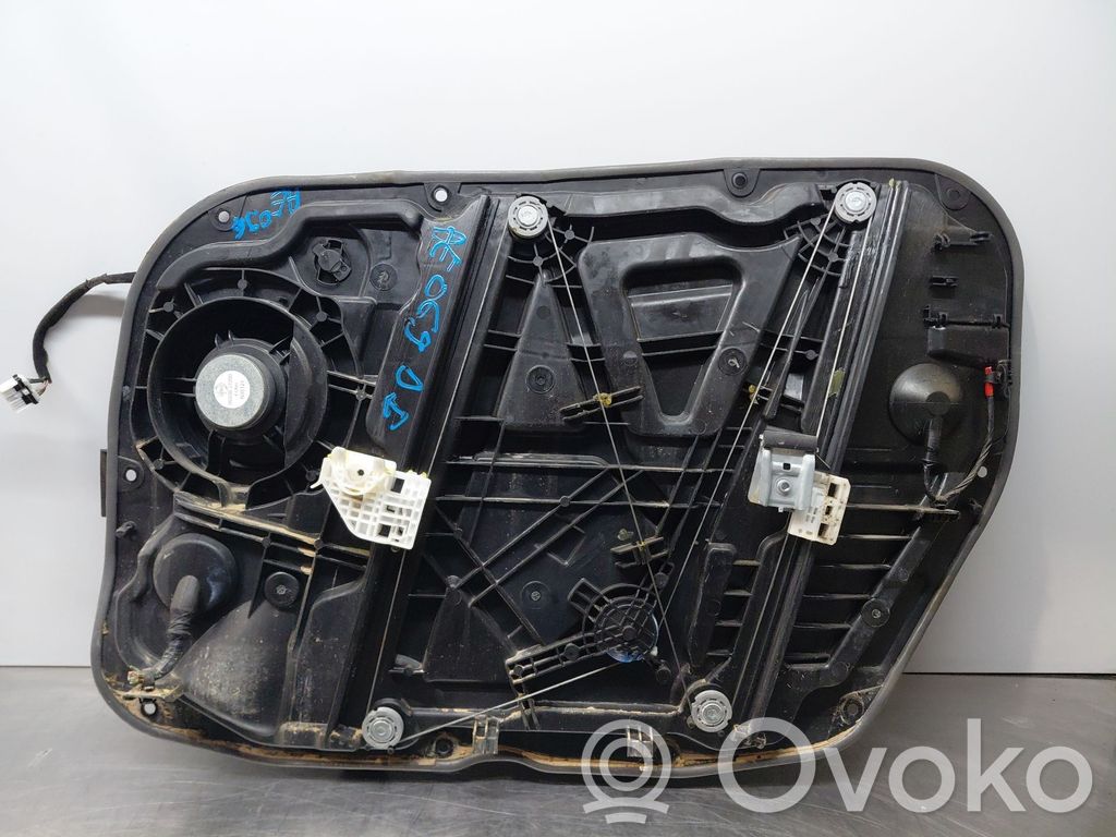 KIA Xceed Front door manual window regulator 