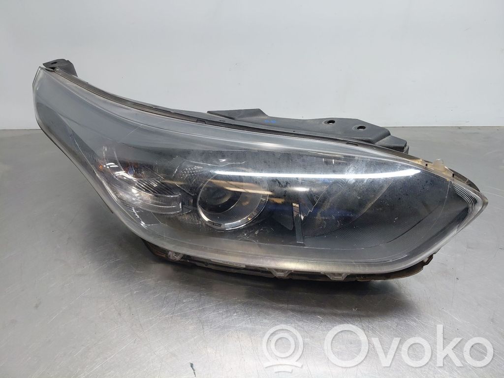 KIA Ceed Headlight/headlamp 