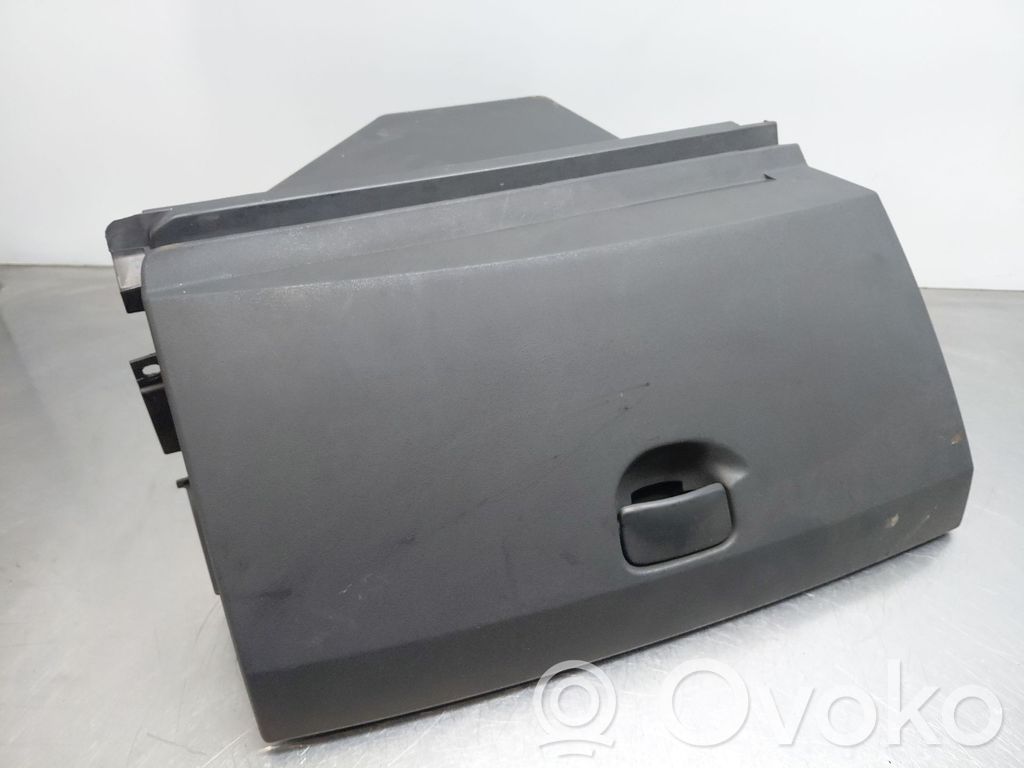 Guantera   8200179946