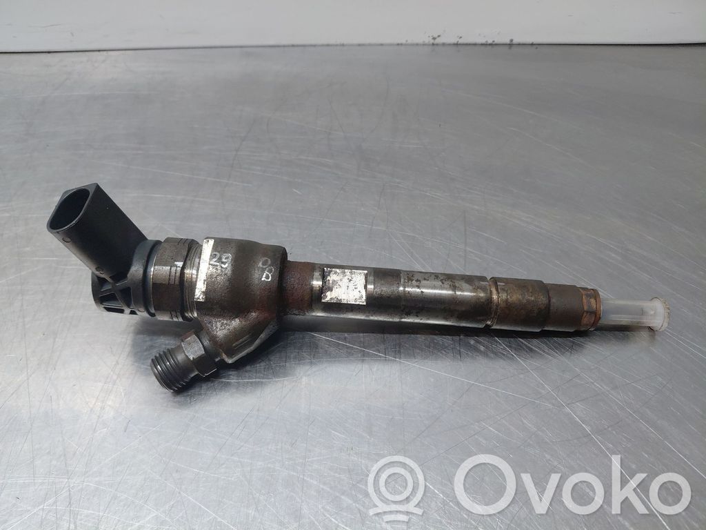 Inyector de combustible   13538514146,0445110613