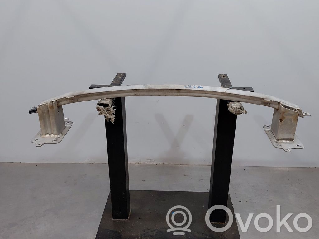 Opel Corsa E Priekšpusē bampera sija / balka 
