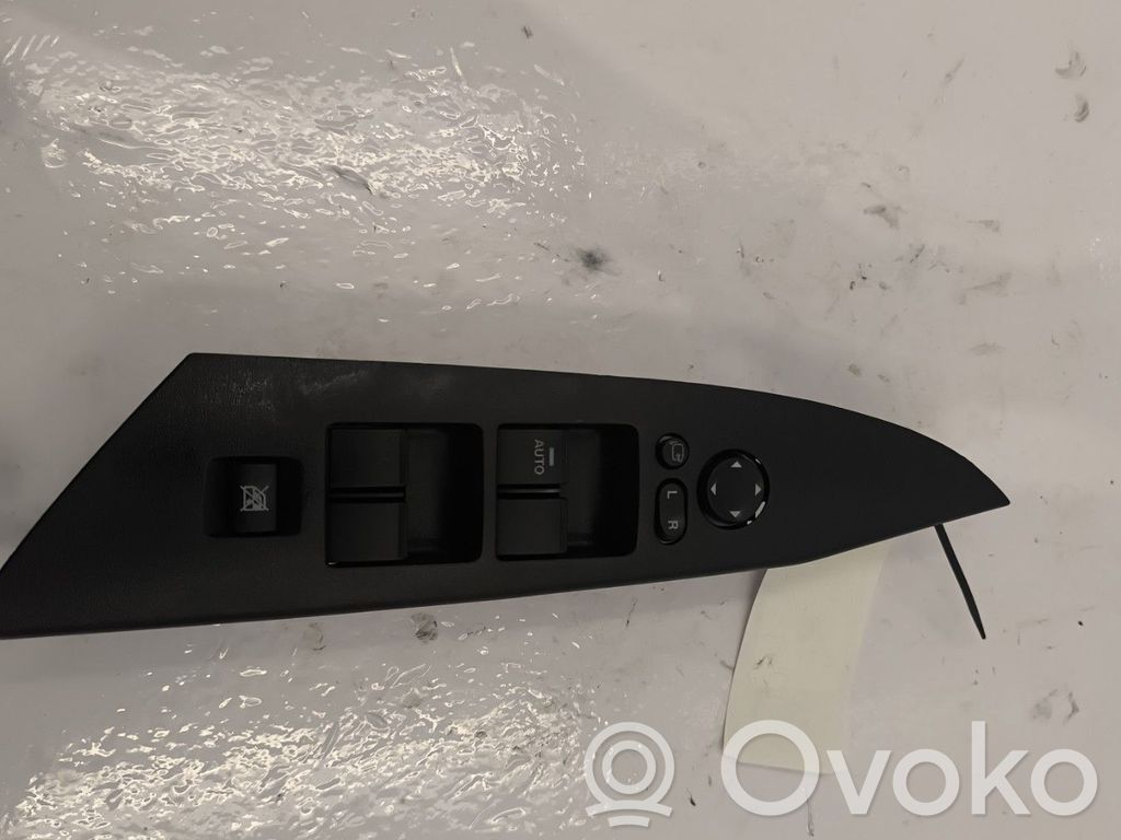 Electric window control switch   BEH266350
