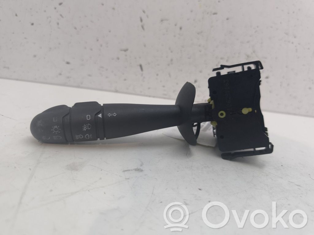 Opel Vivaro Palanca de intermitentes 