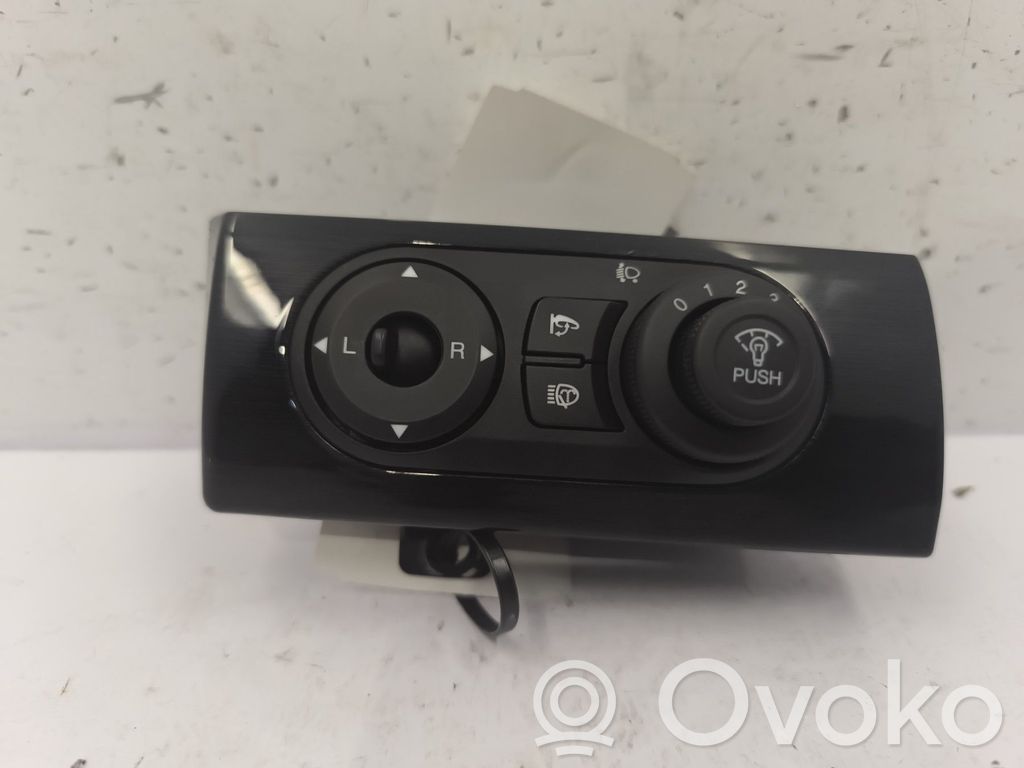 Chevrolet Captiva Wing mirror switch 