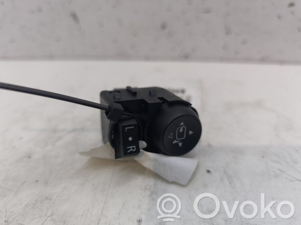 Opel Insignia A Przycisk regulacji lusterek bocznych 