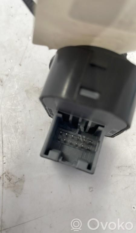 Wing mirror switch   6490H1