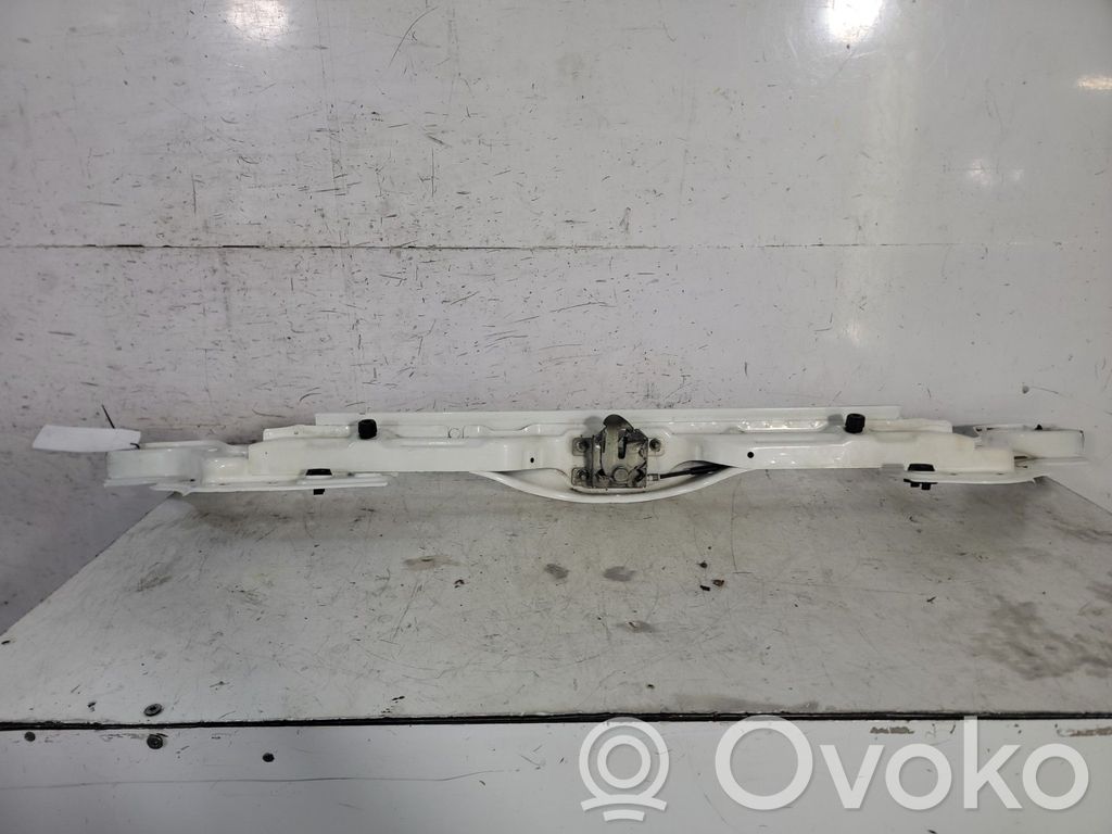 Panel mocowania chłodnicy / góra   00007106F6