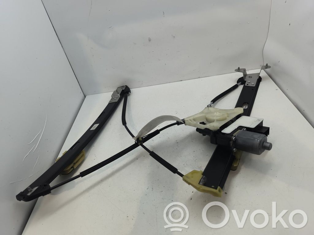 Volkswagen Polo VI Macara ușă față cu motor 