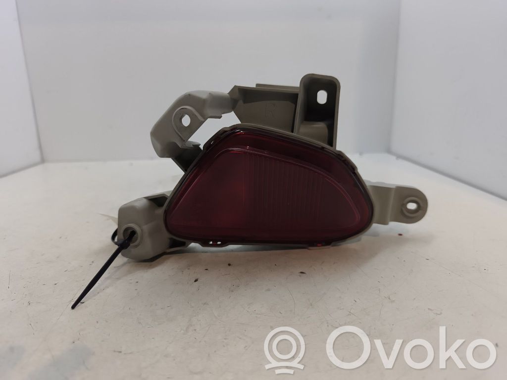 Mazda 2 Reflector spate 