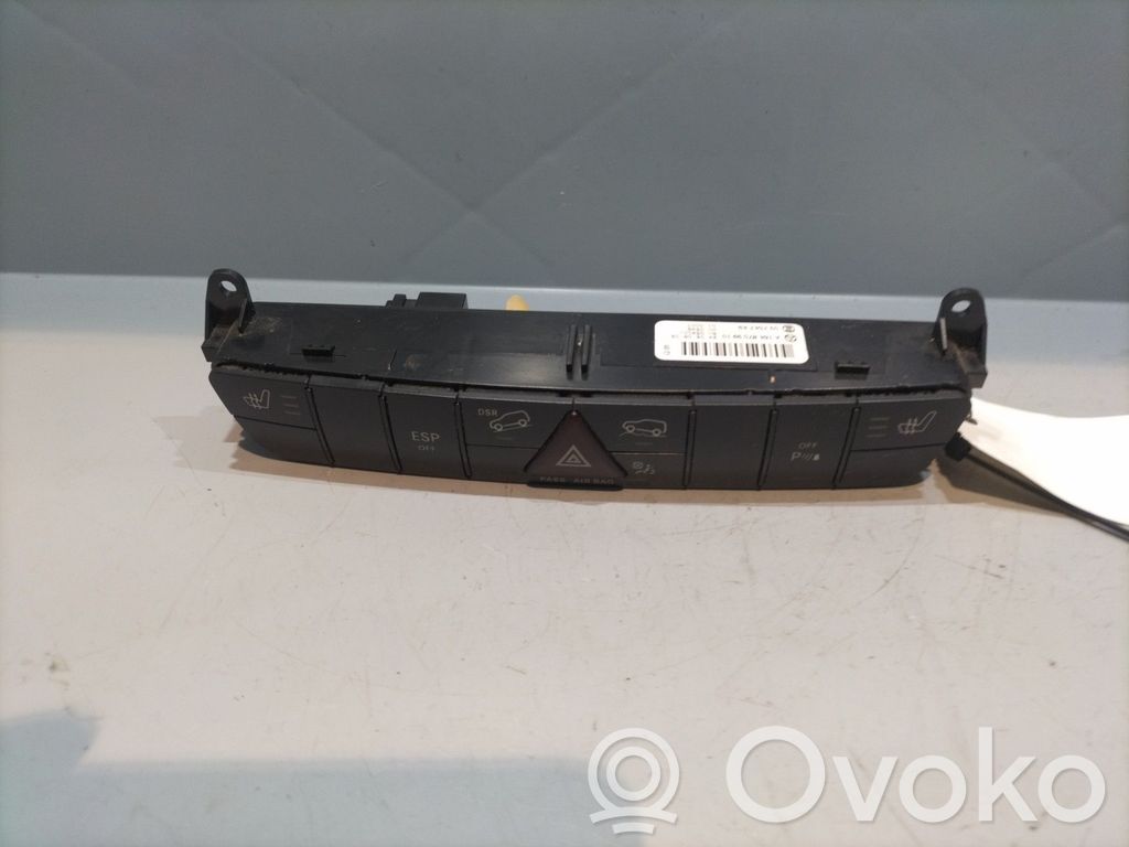 Mercedes-Benz ML W164 Przycisk świateł awaryjnych 