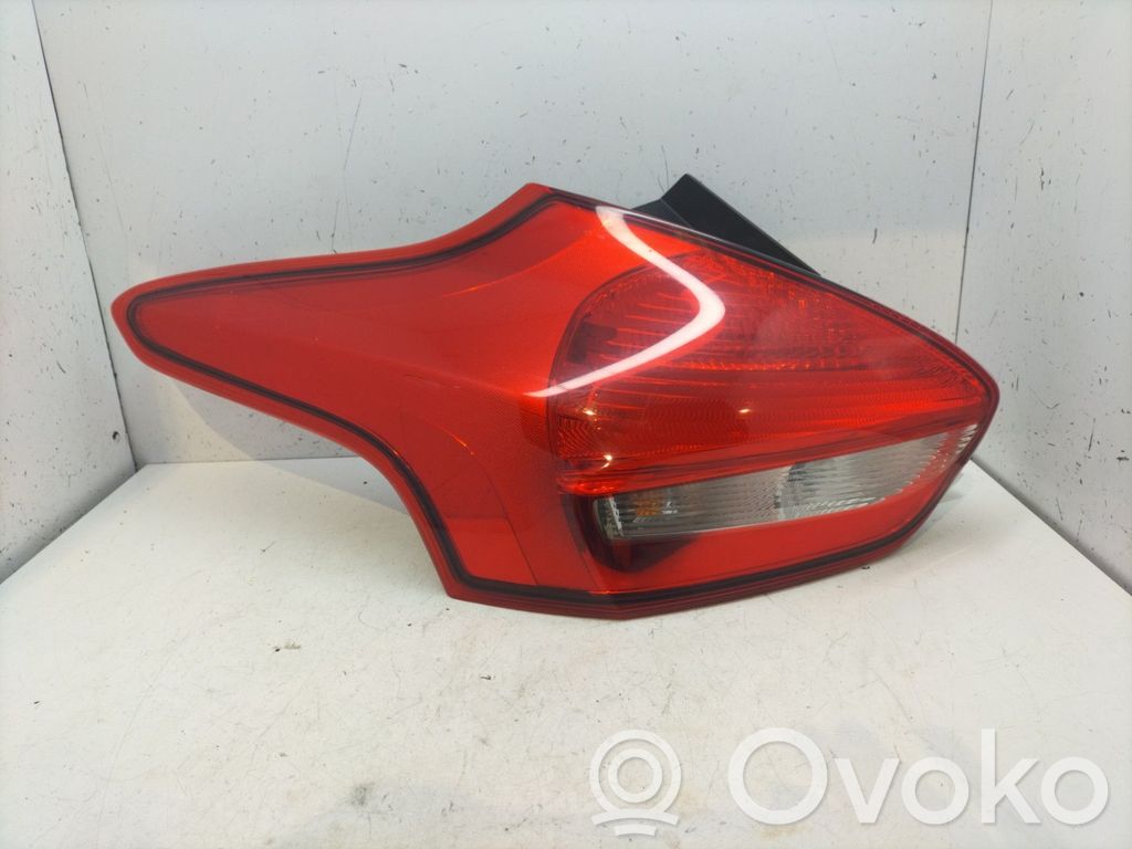Rear/tail lights   1893910